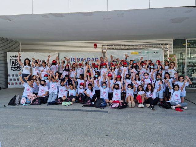 Encuentro de 100 niñas y 10 científicas para despertar vocaciones STEM, en Torre Pacheco