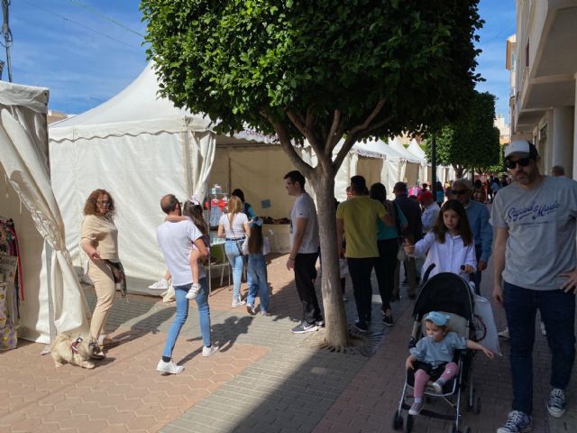 Cientos de personas visitan la Feria del Comercio el pasado fin de semana en Torre Pacheco