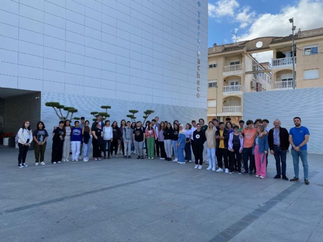 El Ayuntamiento de Torre Pacheco expone las obras delBachillerato de Artes del IES Luis Manzanares durante los meses de abril ymayo
