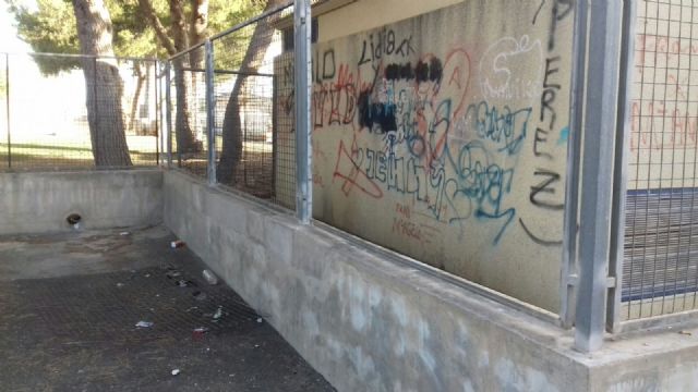 Más efectivos policiales para prevenir actos vandálicos en las instalaciones deportivas de Torre-Pacheco