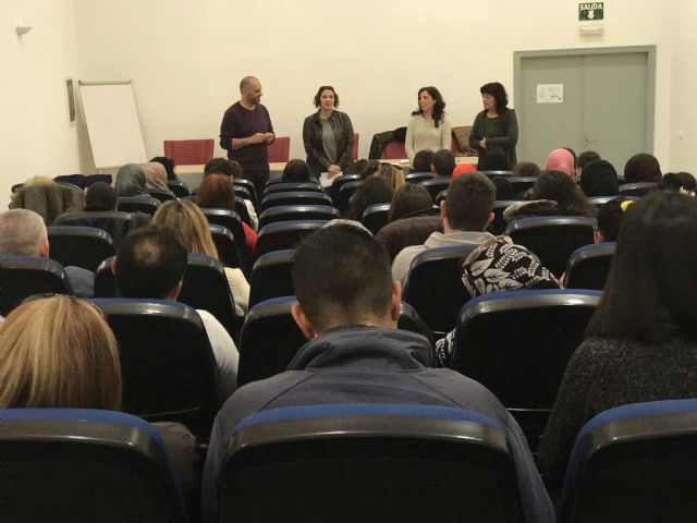 La concejalía de Servicios Sociales e Igualdad pone en marcha el curso 'Familia con Emociones'