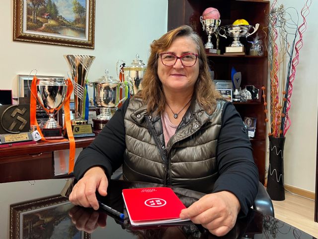 Toñi González pone fin a una etapa histórica al frente del STV Roldán