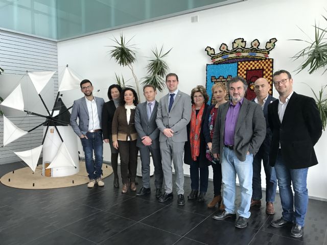 Torre-Pacheco, Cartagena, la Liga Rural y la Asociación Molinos de Viento unidos para poner en valor los Molinos