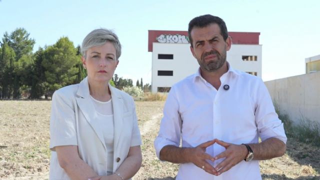 VOX denuncia que la dejadez del PP obliga al IES Gerardo Molina a impartir clases en el gimnasio