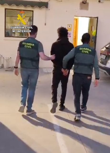 La Guardia Civil detiene a cuatro jóvenes, uno de ellos menor, por una violenta agresión a un vecino de Torre Pacheco con ocasión de un incidente de tráfico