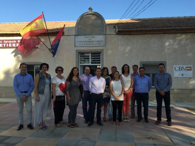 Alumnos y alumnas de Educación Infantil y Primaria de Torre-Pacheco empiezan el curso escolar.