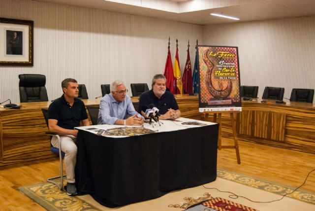 El Ayuntamiento de Torre Pacheco acoge la presentación de la agenda cultural de Lo Ferro