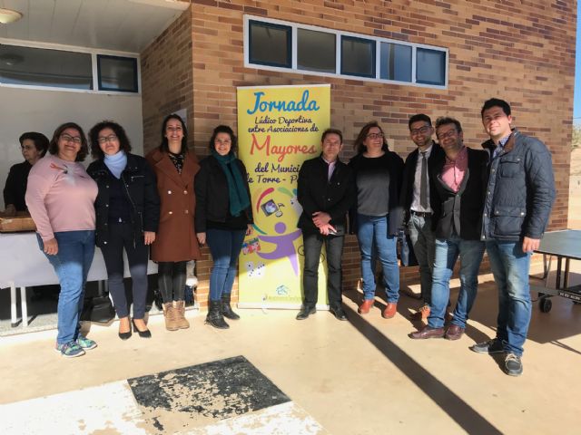 300 mayores del municipio participan en la X Jornada Lúdico Deportiva, organizada por la concejalía de Servicios Sociales del Ayuntamiento de Torre Pacheco