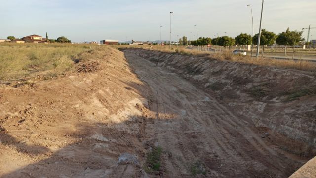 Acometen la limpieza de cauces y canales de drenaje para evitar daños por lluvias torrenciales