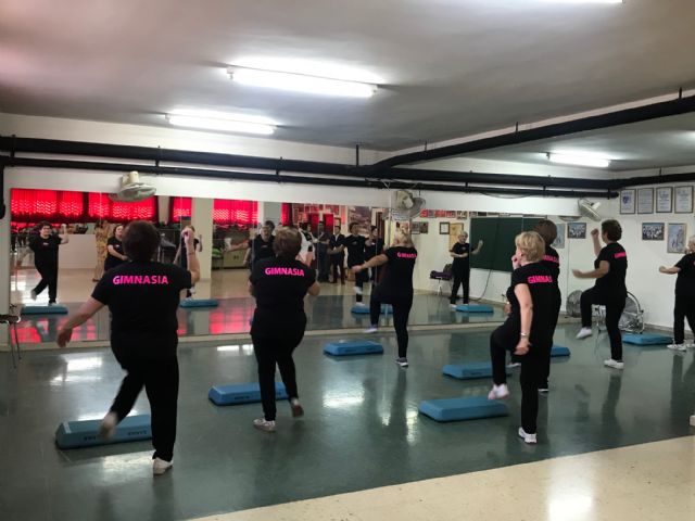 Pilar Antón clausura su taller de gimnasia