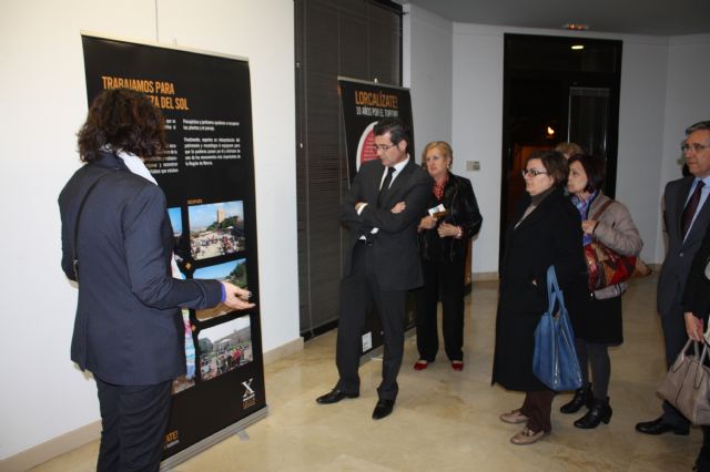 Inaugurada en Torre-Pacheco la exposición conmemorativa de los últimos diez años del turismo cultural lorquino