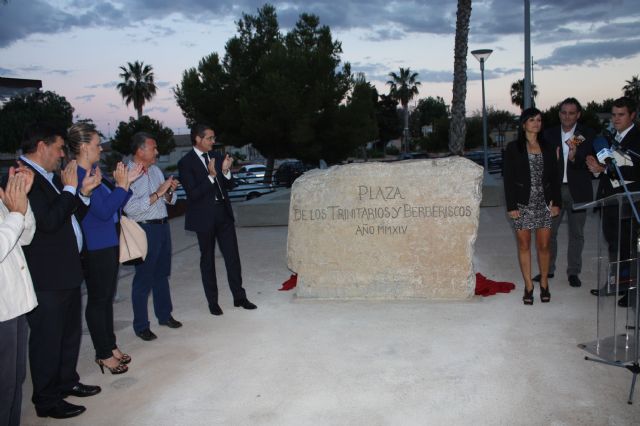 Torre-Pacheco inaugura una plaza en homenaje a las Fiestas de Trinitarios y Berberiscos de Torre-Pacheco por su 20 aniversario