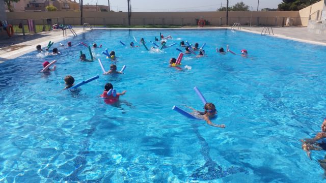 La Concejalía de Deportes, finaliza la Campaña de cursos de natación con la participación de 550 niños.