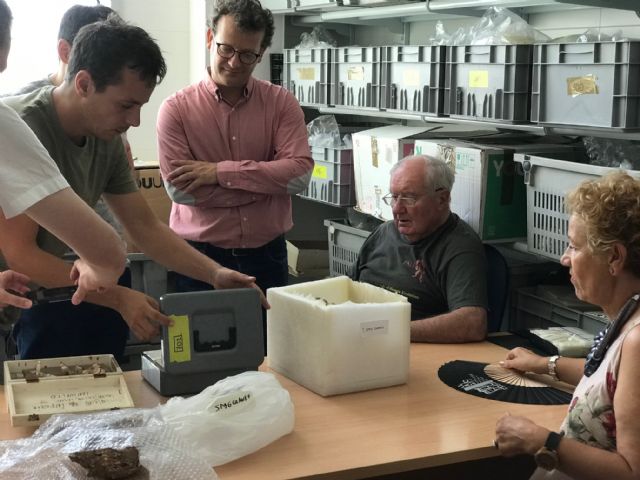 Profesores de la Universidad visitan el Laboratorio de Investigaciones Arqueológicas y Paleoantropológicas del Cabezo Gordo
