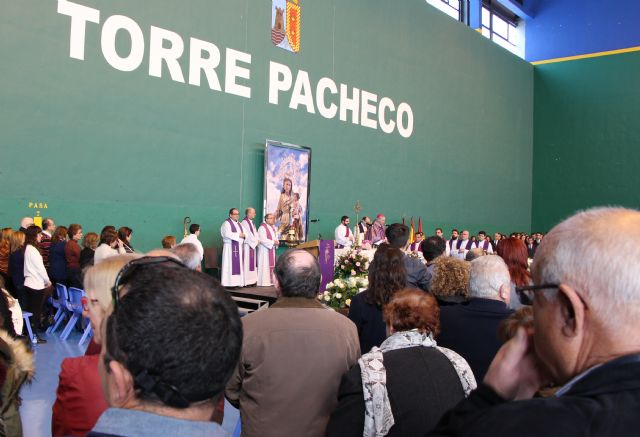 Mons. Lorca preside el funeral de los cinco jóvenes fallecidos en el accidente del sábado