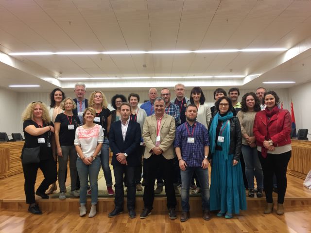 Profesores de Centros Educativos implicados en el proyecto ERASMUS + KA2 'Inspiring Studies and Future Careers' visitan el Ayuntamiento de Torre-Pacheco