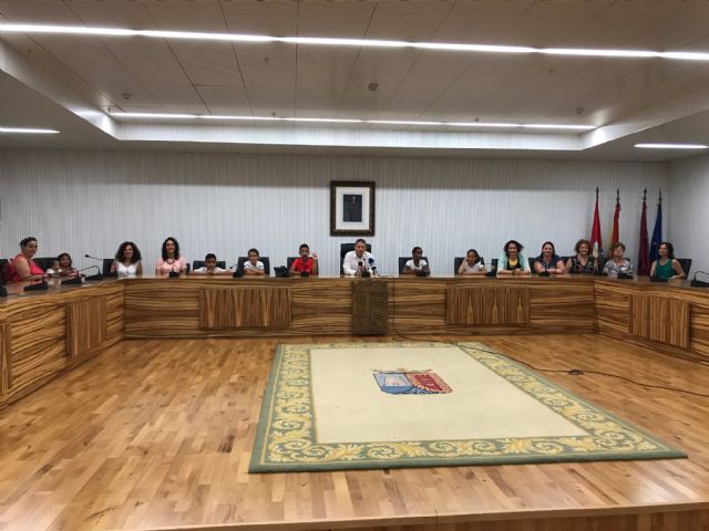Recepción en el Ayuntamiento a los niños saharauis y sus familias de acogida 2018