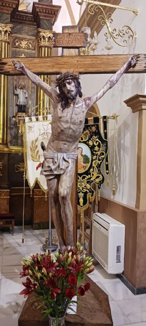 Dolores de Pacheco presenta una nueva talla del Cristo de la Misericordia