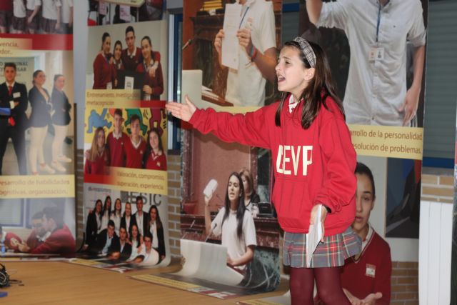 Una alumna de Torre Pacheco gana el VIII Concurso Nacional de Oratoria Fundación Educativa Activa-t en la categoría inglés júnior