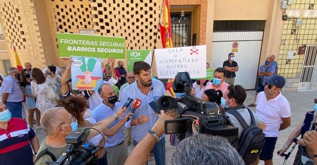 Antelo en Torre-Pacheco: 'Las políticas irresponsables hacen un efecto llamada sobre la inmigración ilegal y los vecinos tienen miedo'