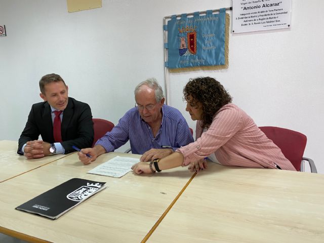 Firma convenio Asociación de Mayores de Torre Pacheco