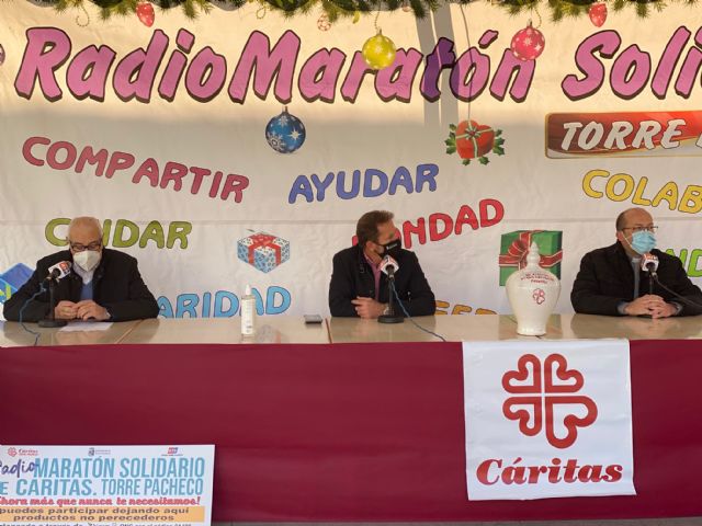Los vecinos de Torre Pacheco donan más de 15.000 kilos de alimentos y 3.000 euros en el Radio Maratón Solidario a beneficio de Cáritas