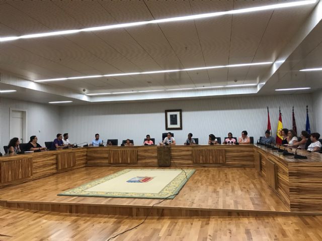 Recepción en el Ayuntamiento a los niños saharauis y sus familias de acogida 2019