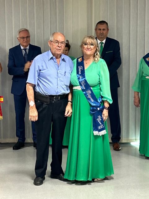 Acto de Coronación de la Reina de Mayores y su Corte de Honor Acto de Coronación de la Reina de Mayores y su Corte de Honor